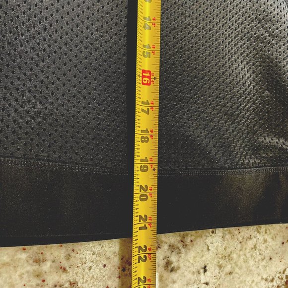 Fabletics Neoprene-like Workout Top - Size Medium - Long Sleeve Mesh Shirt - Picture 7 of 7